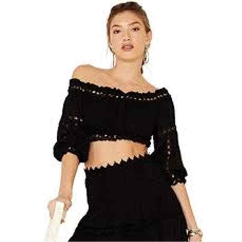 NWOT Elan off the shoulder crop top